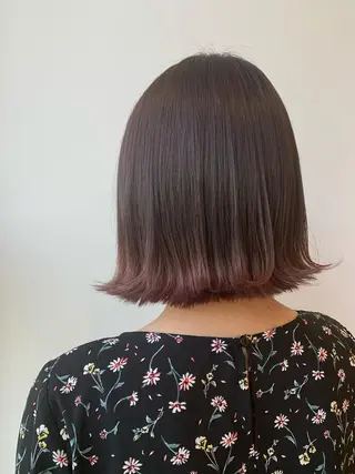 ショート カラー 小森 衣純のヘアスタイル