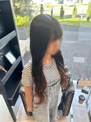 ロング EARTH あいかのヘアスタイル