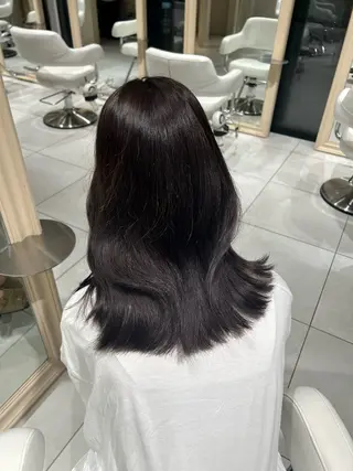 セミロング カラー 結 菜のヘアスタイル