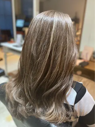 ロング カラー aletta  大森町所属・韮澤 里奈のヘアスタイル