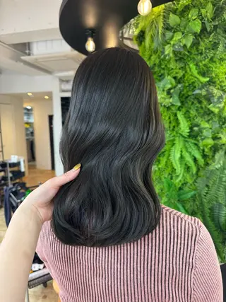 セミロング カラー Pocket仙台 💚モエリのヘアスタイル