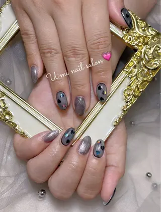 ネイル U·Mi nail salon所属・U·MI 長さ出し専門店のネイルデザイン