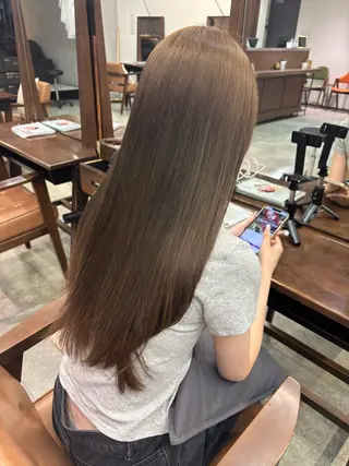ロング saki‪🌱‬♡ /透明感カラーのヘアスタイル