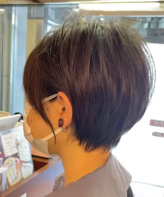 ショート カラー 古指 匠巳のヘアスタイル