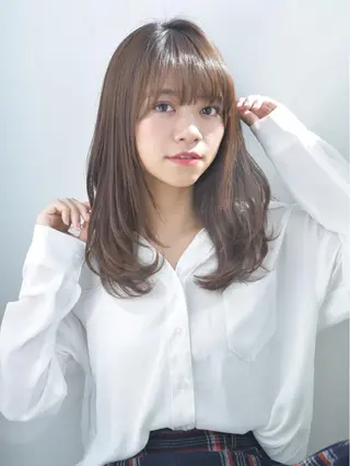 ミディアム カラー 野々山 直貴のヘアスタイル