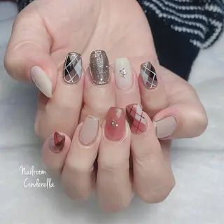 ネイル Nailroom. Cinderellaのネイルデザイン
