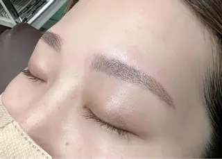 アイブロウ B's緑店 eyelist川上のエステ・リラクイメージ