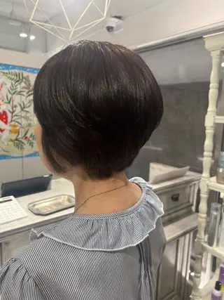 ショート ミカ/名駅/レイヤー /ブリーチなしカラーのヘアスタイル