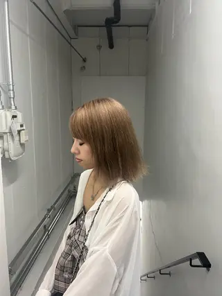 ミディアム HOMME BLANCHE'所属・ユーリ カラーモデル募集中のヘアスタイル