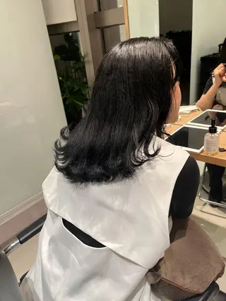 セミロング カラー ヘアアレンジ MAYU/ハイトーン /レイヤーカットのヘアスタイル