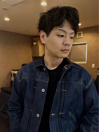 パーマ メンズ コイデ リュウセイのヘアスタイル