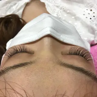 マツエク・マツパ 舟橋 瑞稀のヘアスタイル