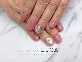 ネイル ネイルアトリエルカ スタッフのネイルデザイン
