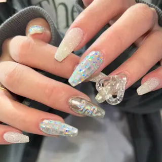 ネイル 🪐富島彩夏 /海外nail🪐のネイルデザイン