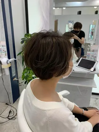 ショート カラー 🧸縮毛矯正特化 金澤 彩香🎀のヘアスタイル
