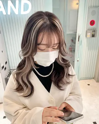 セミロング 🩵ハイトーン 美咲🩵のヘアスタイル