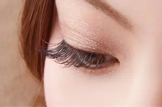 マツエク・マツパ 浅野 優衣のネイルデザイン