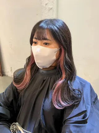 ロング カラー 中井 一葉のヘアスタイル