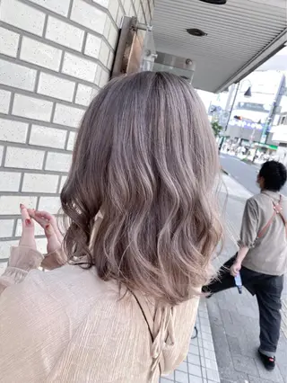 ミディアム カラー 韓国風デザイン 💐MIZUKI💐のヘアスタイル