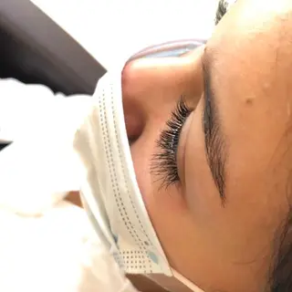 マツエク・マツパ Lily Eye&Nailのネイルデザイン