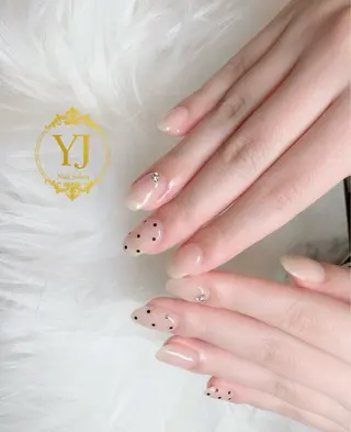 ネイル YJ Nail Salon所属・YJ Nail Yumiのネイルデザイン