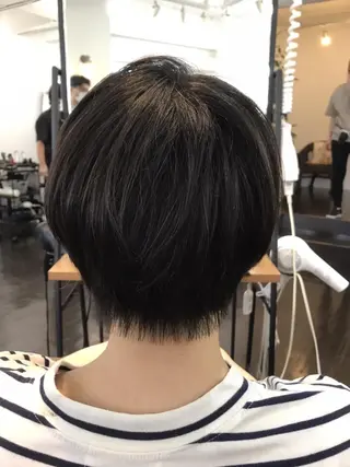 ショート カラー 小久保 淳平のヘアスタイル
