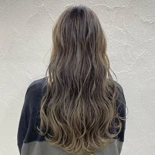 ロング やじま ひろこのヘアスタイル