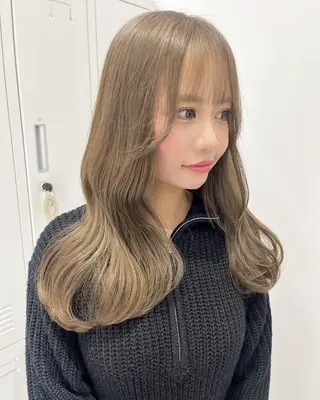 セミロング zina福岡天神📛 井上美乃里のヘアスタイル