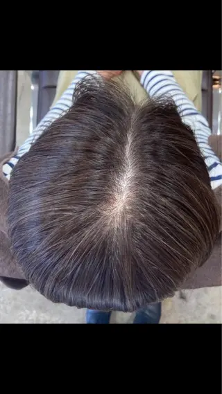 ショート 【白髪ぼかし】 愛甲竜佑のヘアスタイル