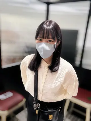 セミロング カラー 韓国ヘア暗髪 ダブルカラーメンズ可のヘアスタイル