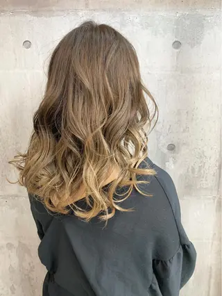 セミロング 小関 茅里のマツエク・マツパデザイン