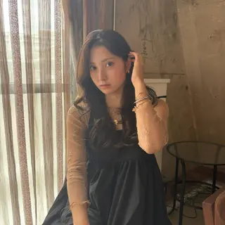 ロング カラー saya 🧸 カット/縮毛矯正のヘアスタイル
