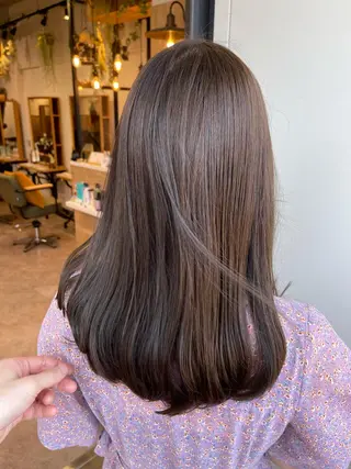 カラー 透けるベージュ/ 艶カラー♡のヘアスタイル