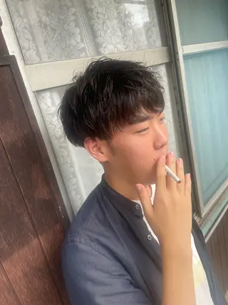 ショート メンズ 大崎 俊輔のヘアスタイル