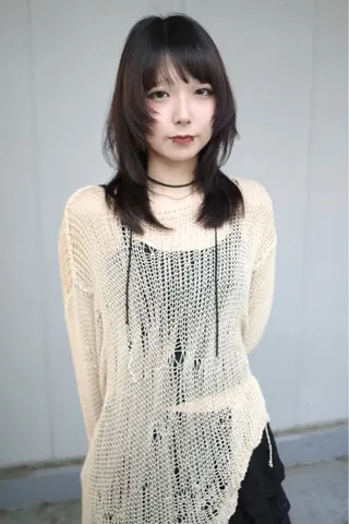 ミディアム SALOWIN所属・ブリーチ🧹 ボブ✨レイヤーのヘアスタイル