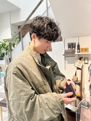 メンズ パーマ/イルミナ カラー 三浦菜々子のヘアスタイル