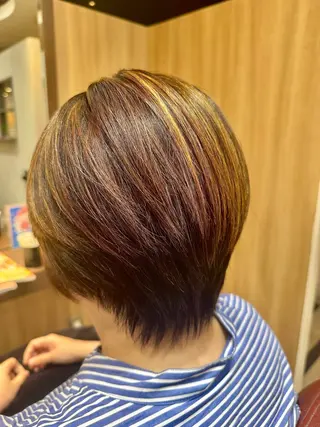 ショート カラー オオミネ タクミのヘアスタイル