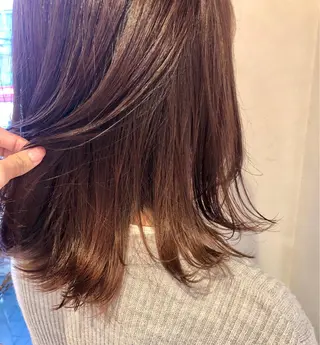 ミディアム カラー bococa りんのヘアスタイル