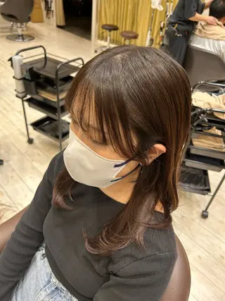 ロング ZELEイオンタウン名西所属・透明感カラー🌿 池田翔元のヘアスタイル