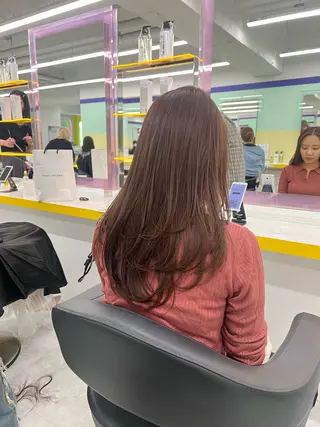 セミロング カラー 韓国レイヤーカット /ダブルカラーのヘアスタイル