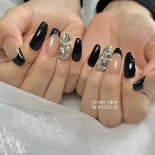 ネイル BONHEUR Annaのネイルデザイン