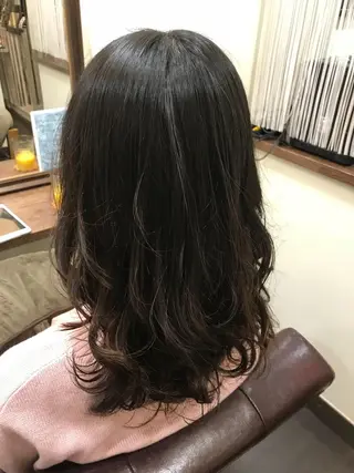ミディアム soto所属・安藤 芽衣のヘアスタイル