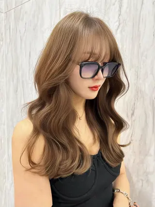 ロング 🥇KEN /レイヤー/艶カラーのヘアスタイル