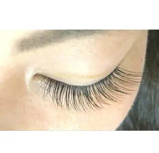 マツエク・マツパ U_la所属・U_la [ウーラ] 片岡の眉毛・アイブロウイメージ