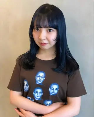 カラー MAMI / Lienのヘアスタイル