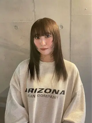 ミディアム ミルクティーベージュ ブリーチ🖤サヤカのヘアスタイル