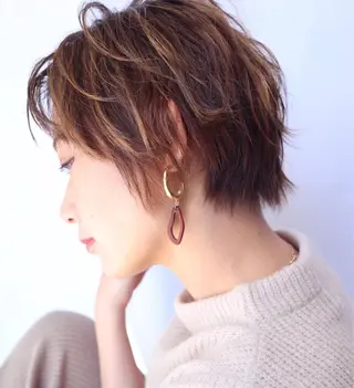ショート 髙井 麻帆のヘアスタイル