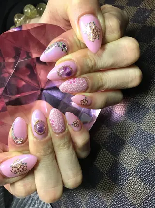 ネイル みんなの店所属・仲谷 つかさのエステ・リラクイメージ