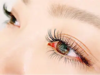 マツエク・マツパ Eyelash Salon Blanc〜まつげエクステと眉の専門美容室〜天王寺ミオ店所属・blanc 大村のマツエク・マツパデザイン