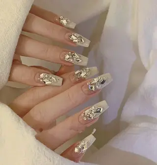 ネイル リボン、ガーリー パーツ放題専門店のネイルデザイン